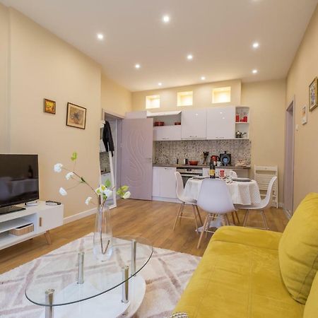Modern 2 Bedroom Apartment Next To Vitosha Str. Sofia Exterior foto