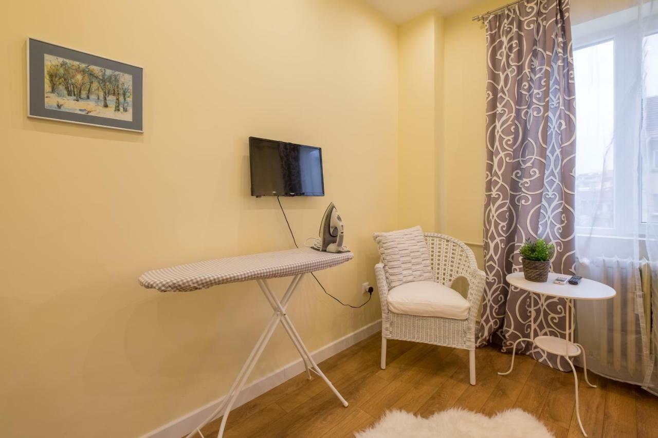 Modern 2 Bedroom Apartment Next To Vitosha Str. Sofia Exterior foto