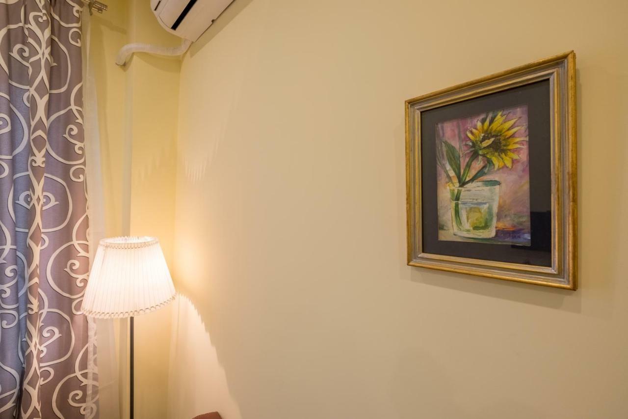 Modern 2 Bedroom Apartment Next To Vitosha Str. Sofia Exterior foto